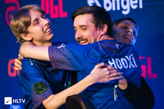 玛氏与雷蛇携手打造电竞专属休闲食品新生态